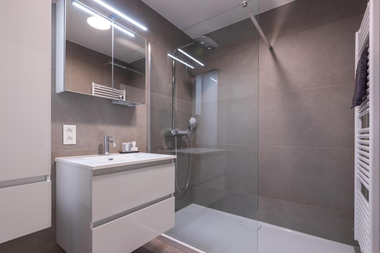 Design Appartement Empire Oostende Bagian luar foto