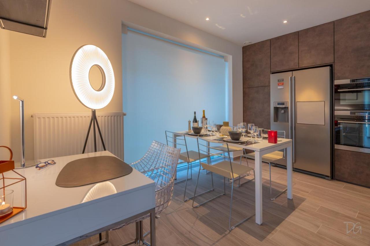 Design Appartement Empire Oostende Bagian luar foto